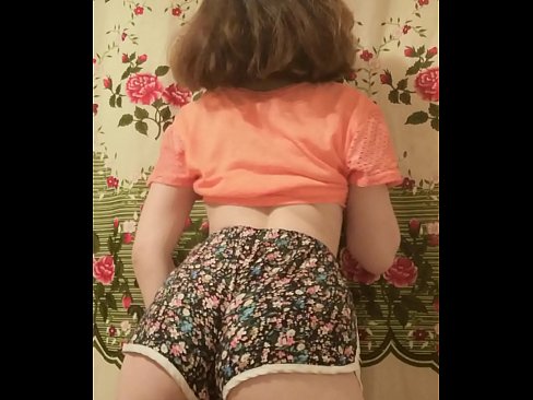❤️ Leanabh òg sexy a ’toirt dheth na shorts aice air a’ chamara ❤ Porn anal aig gd.goodseller.top ❌❤